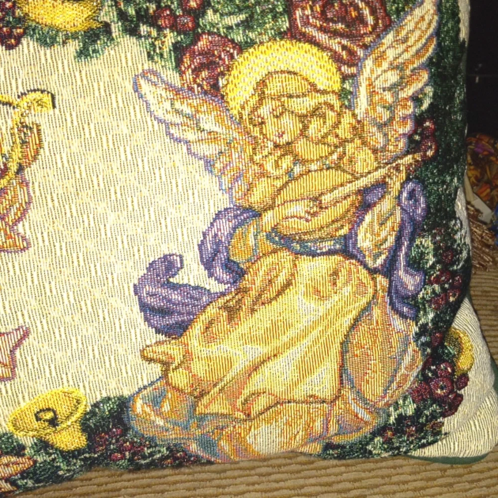 N/A throw pillow